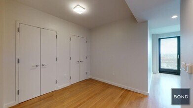 515 East 86th St-Unit -905 in New York, NY - Building Photo - Building Photo