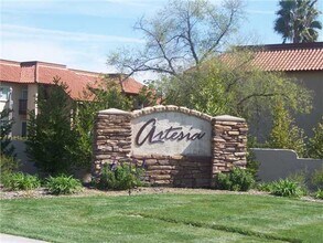 210 Chambers Street, Unit #6 in El Cajon, CA - Foto de edificio - Building Photo