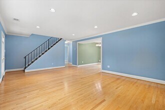 5406 Dunsmore Rd in Alexandria, VA - Building Photo - Building Photo