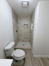 5451 Oriole St in Houston, TX - Building Photo - Building Photo