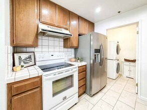 222 S Central Ave in Los Angeles, CA - Building Photo - Building Photo