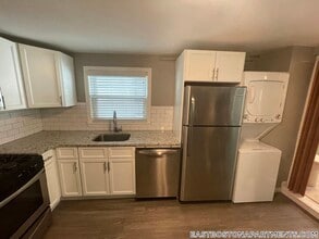 187 Maverick St in Boston, MA - Building Photo - Building Photo