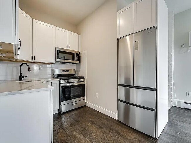 486 Bramhall Ave in Jersey City, NJ - Building Photo - Building Photo
