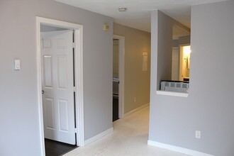 166 Cottage St in Boston, MA - Building Photo - Building Photo