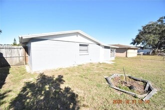 3518 Umber Rd in Holiday, FL - Building Photo - Building Photo