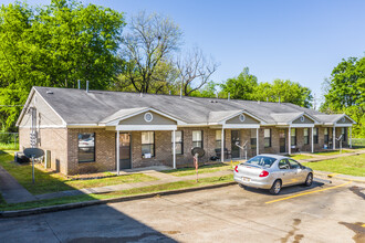 KPC Apartments in Tunica, MS - Building Photo - Primary Photo