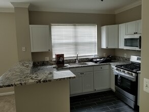 12905 Alton Square in Herndon, VA - Building Photo - Building Photo