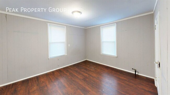 2317 Stratford Ave in Cincinnati, OH - Building Photo - Building Photo