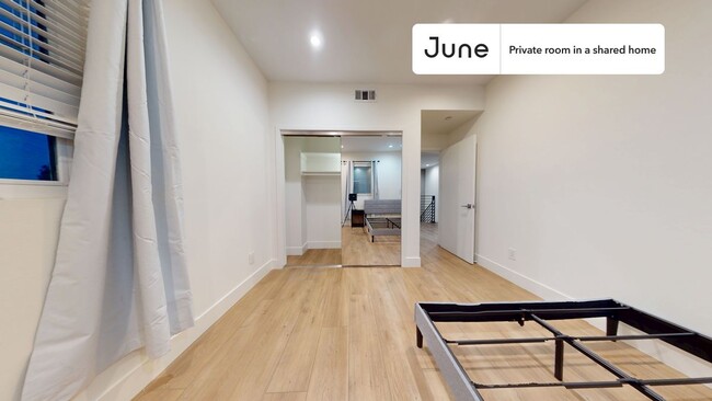 property at 5637 Riverton Ave