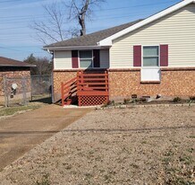 128 Slayton Ct, Unit 128 in Madison, TN - Building Photo