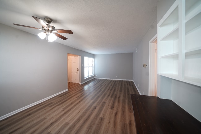 5221 Bonita Ave in Dallas, TX - Building Photo - Building Photo