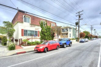 2423 4th St in Santa Monica, CA - Foto de edificio - Building Photo