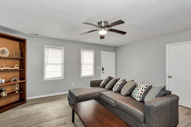 505 Ward Ave NE, Unit Apartment A in Huntsville, AL - Building Photo - Building Photo