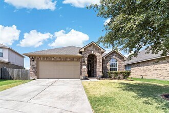 23307 W Pine Ivy Ln in Tomball, TX - Building Photo - Building Photo