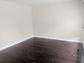 32 Durrington Crescent in Toronto, ON - Building Photo - Building Photo