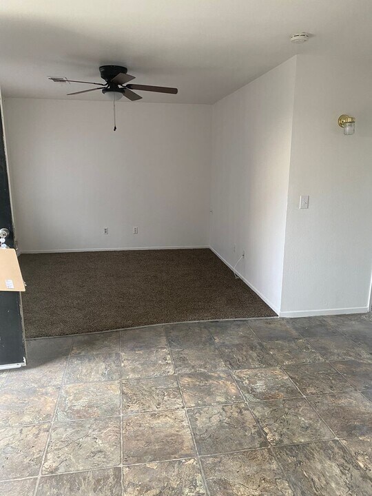 1125 W 7th St in Hanford, CA - Building Photo