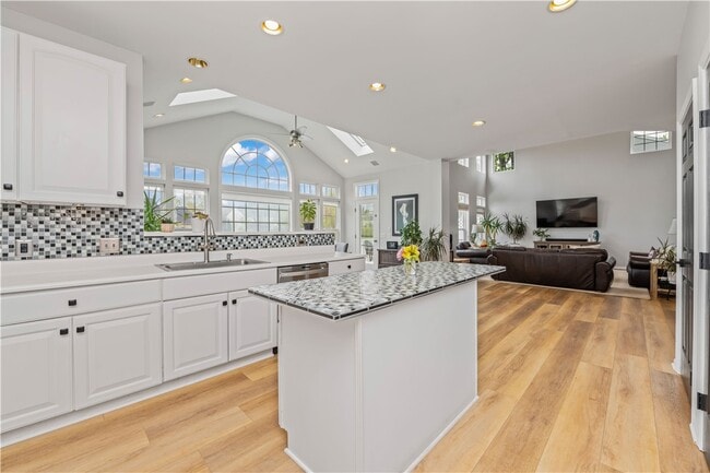property at 636 Yardley Ct