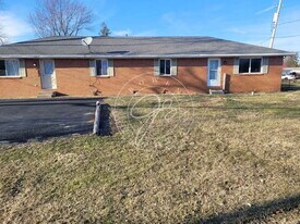 1607 Pemberville Rd in Northwood, OH - Building Photo