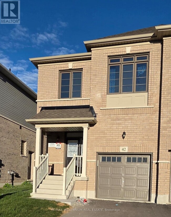 property at 42 W Oak Trl