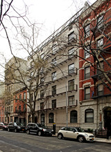 15 Jones St in New York, NY - Building Photo - Building Photo