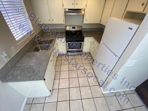 13475 Mohawk Rd in Apple Valley, CA - Building Photo - Building Photo