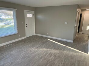 4571 Moraine Ave in Hilliard, OH - Building Photo - Building Photo