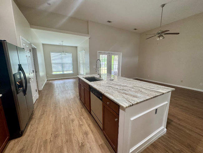 168 Willow Point Cir in Savannah, GA - Building Photo - Building Photo