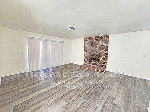 1930 Kearney St in Pahrump, NV - Building Photo - Building Photo