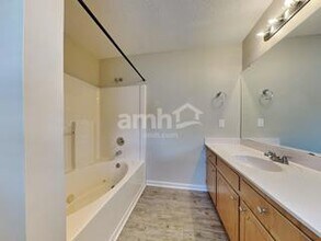 132 Kingsbridge Dr in Goose Creek, SC - Foto de edificio - Building Photo