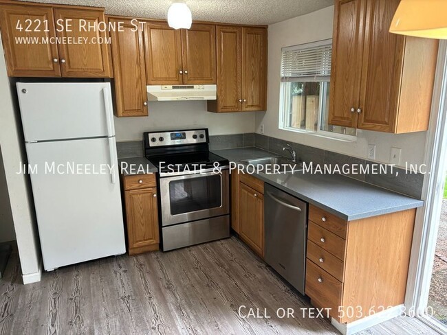 property at 4221 SE Rhone St