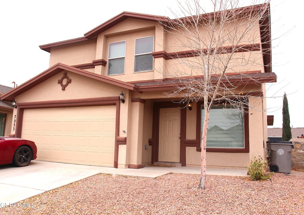 7253 Copper Sky Ct in El Paso, TX - Building Photo