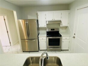 3105 E Laurel St in Hidalgo, TX - Building Photo - Building Photo