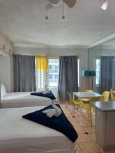 6345 Collins Ave, Unit #809 in Miami Beach, FL - Building Photo - Building Photo