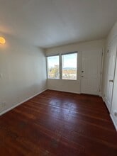 3157 Hawks Prairie Rd in Oak Harbor, WA - Building Photo - Building Photo