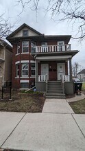 534 Holbrook St, Unit 1 in Detroit, MI - Foto de edificio - Building Photo
