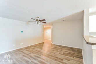 1157 Boxwood Dr in Crowley, TX - Building Photo - Building Photo