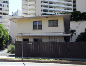 1849 Kaioo Dr in Honolulu, HI - Building Photo - Building Photo