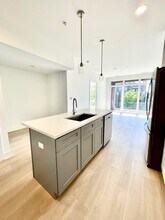 3355 N Southport Ave in Chicago, IL - Building Photo - Building Photo
