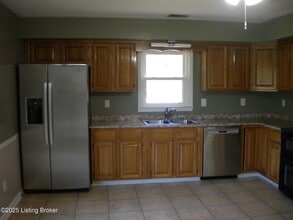 5416 Lovers Ln in Louisville, KY - Building Photo - Building Photo