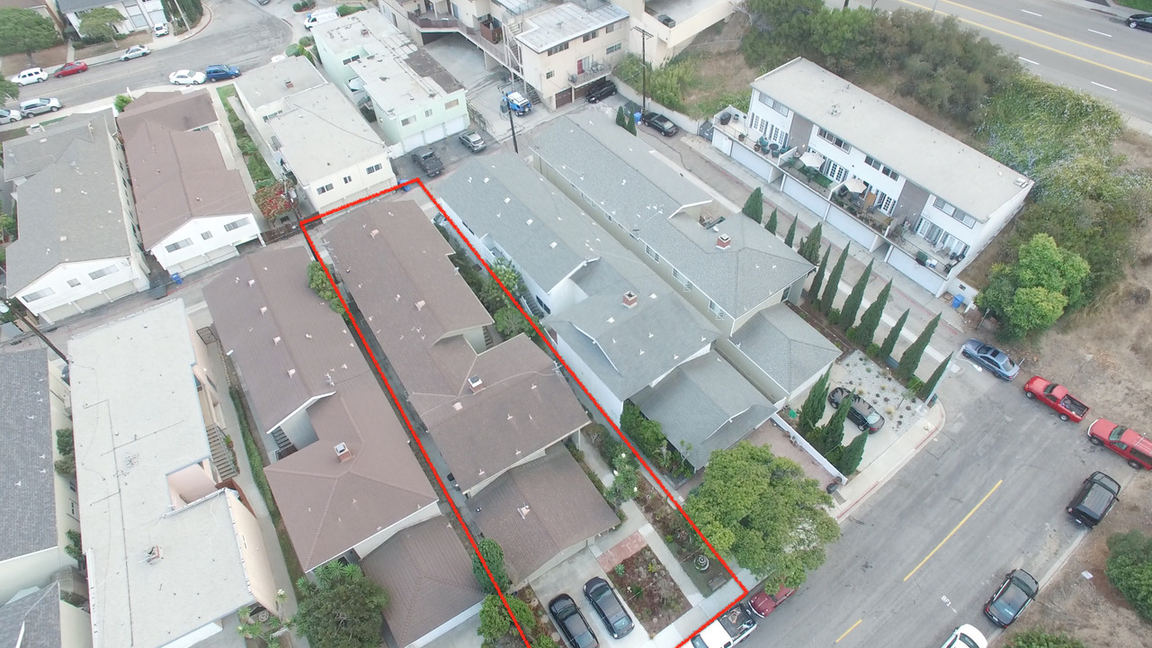 1206 Agate St in Redondo Beach, CA - Building Photo