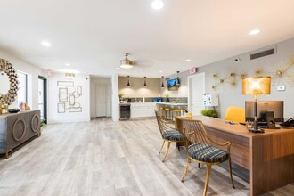 Amber Hill in San Antonio, TX - Building Photo - Building Photo