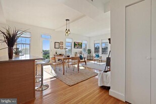 1401 Columbia Rd NW in Washington, DC - Building Photo