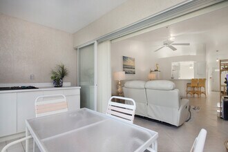 887 Gulf Pavillion Dr in Naples, FL - Building Photo - Building Photo