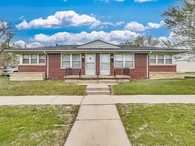 6218 E Lincoln St in Wichita, KS - Foto de edificio - Building Photo