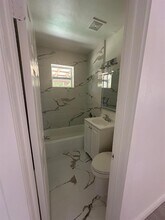 1754 NE 48th Ct in Pompano Beach, FL - Building Photo - Building Photo