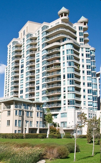 Newport Beach Condominium in Toronto, ON - Building Photo - Building Photo