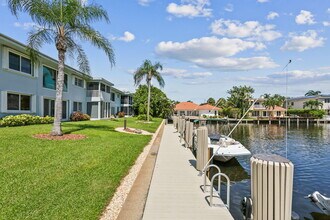 6100 NE 7th Ave in Boca Raton, FL - Building Photo - Building Photo