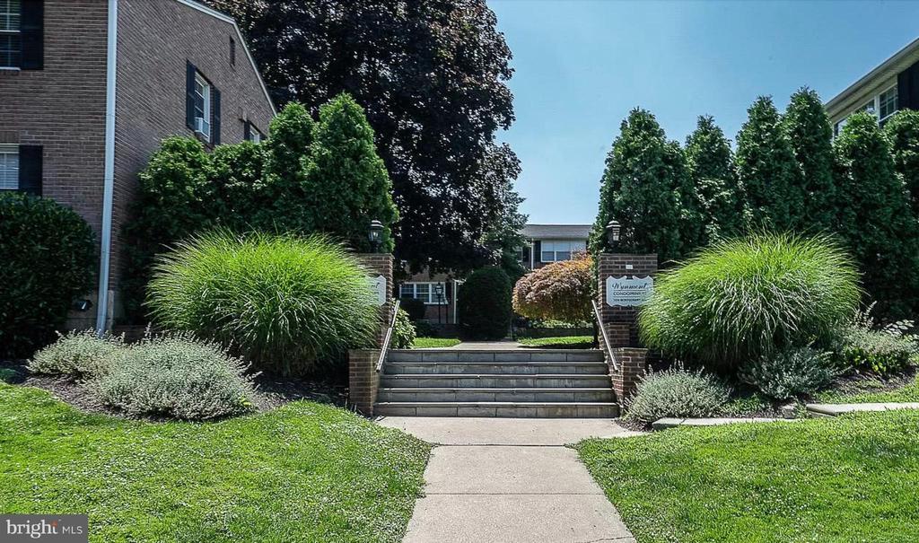 1334 Montgomery Ave in Narberth, PA - Building Photo