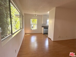 1234 Harvard St in Santa Monica, CA - Foto de edificio - Building Photo