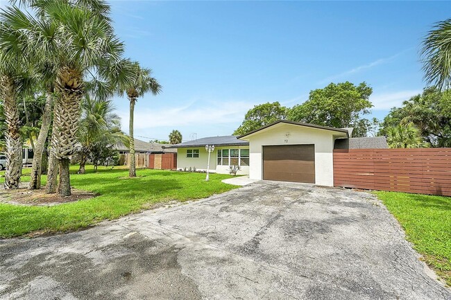 72 W Palm Dr in Margate, FL - Building Photo - Building Photo